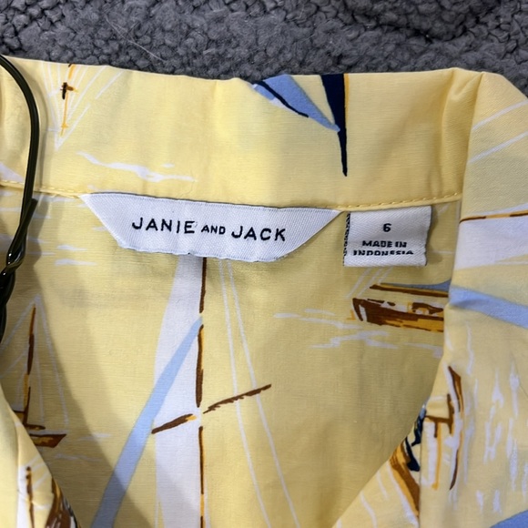 Boy pressed button down bundle - Picture 3 of 3